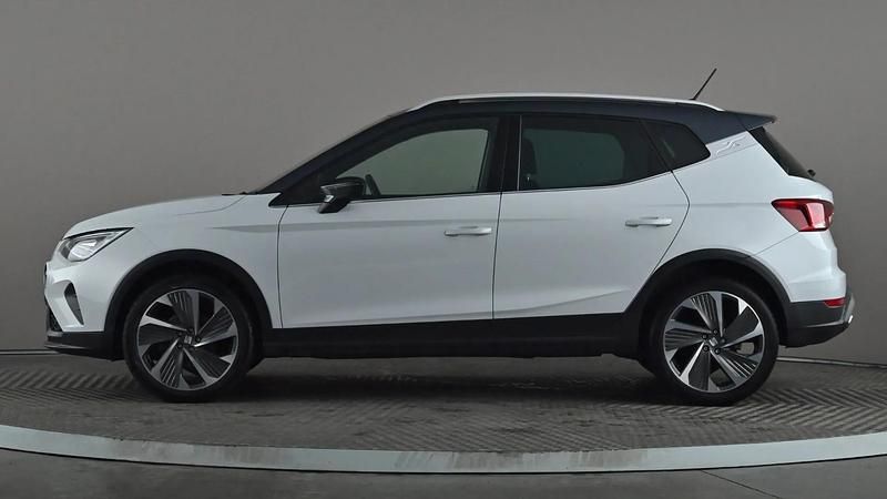 Used Seat Arona FR Sport 110 HP (80 kW) 2023 White SUV