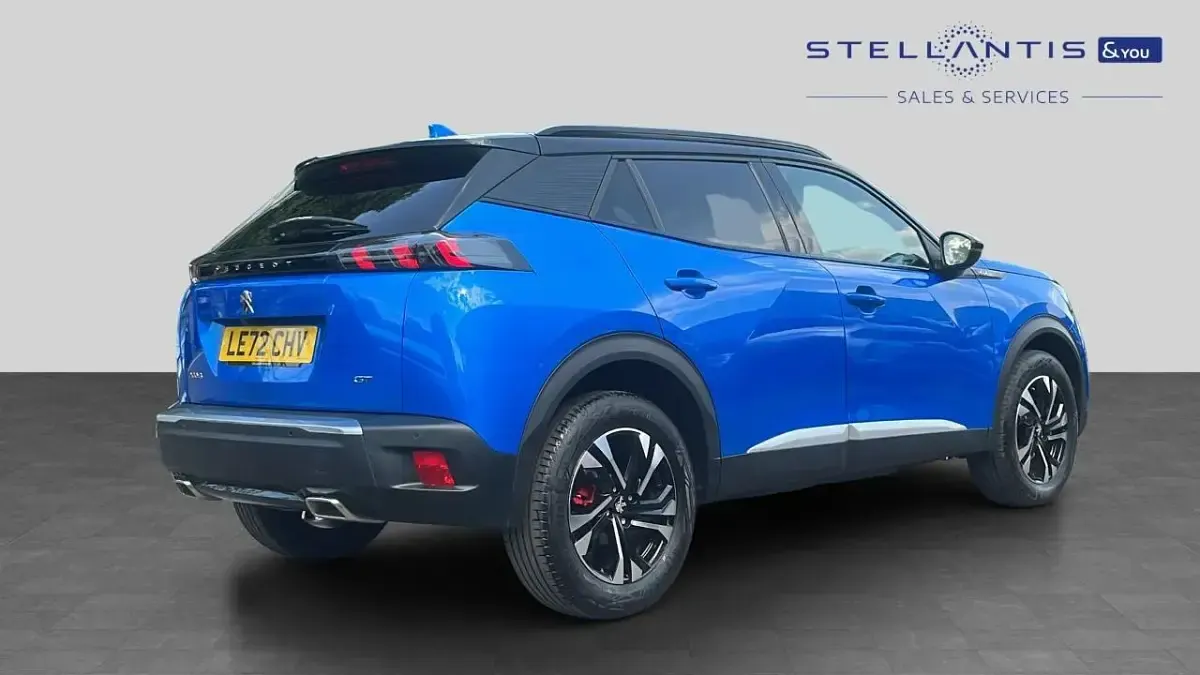 Used Peugeot 2008 GT 129 HP (94 kW) 2023 Blue SUV