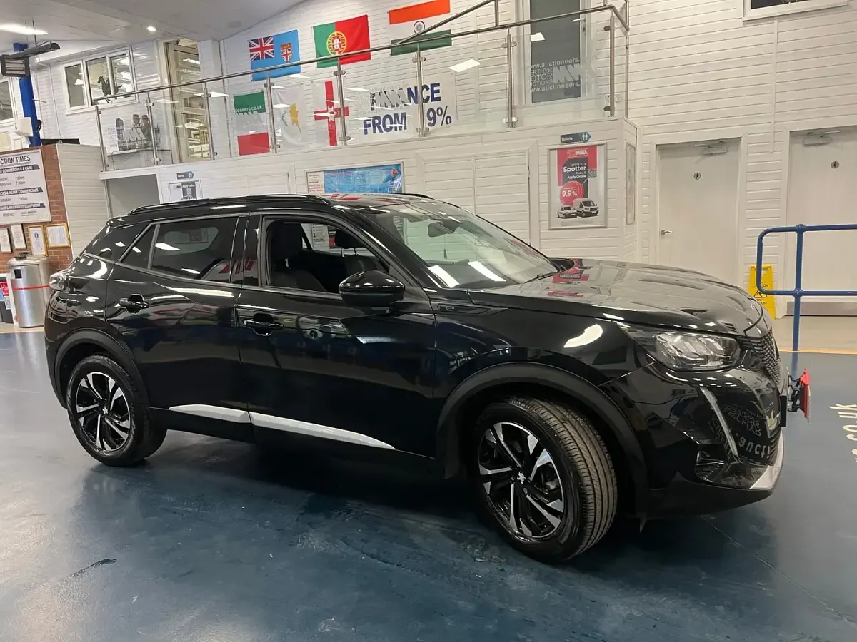 Used Peugeot 2008 Allure Premium 100 kW (136 HP) 2021 Black SUV