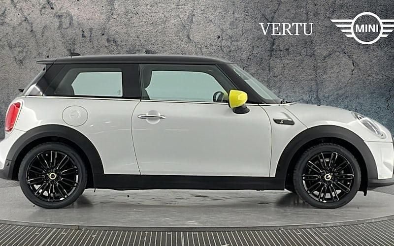 Used Mini Cooper Level 2 135 kW (184 HP) 2023 Hatchback