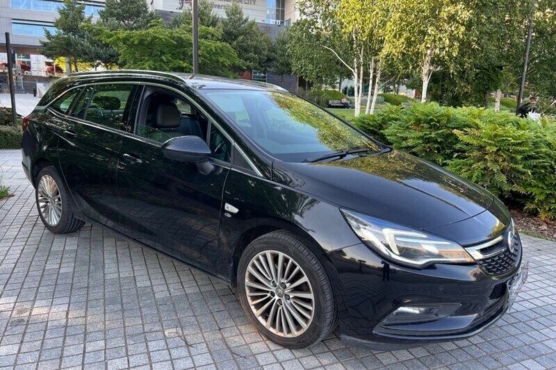 Black Used 2017 Vauxhall Astra Elite Estate | £2,750 (Super price) - Image 1/1
