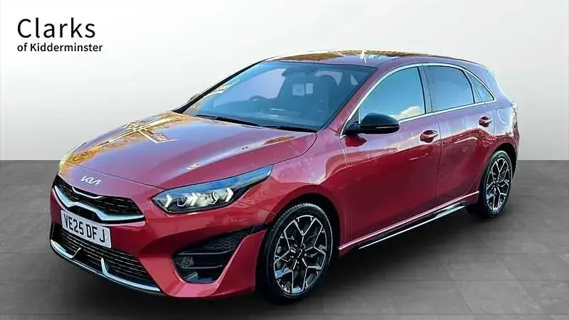 Używany Kia Ceed GT-Line 138 KM (101 kW) 2025 Czerwony Hatchback