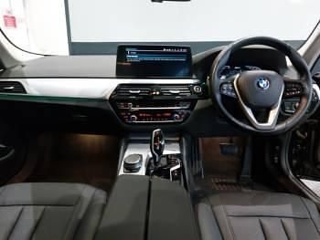 Used BMW 530e Comfort Edition 292 HP (214 kW) 2022 Black Estate