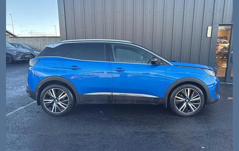 Used Peugeot 3008 Premium 128 HP (94 kW) 2021 Blue SUV