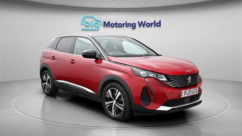 Used Peugeot 3008 GT 225 HP (165 kW) 2021 Red SUV