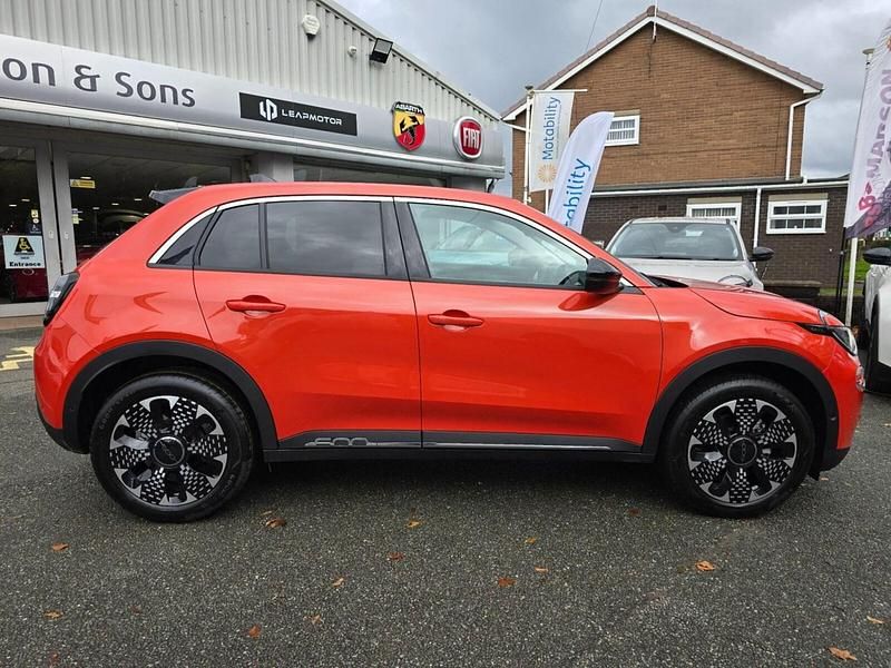 New Leapmotor T03 69 kW (95 HP) 2025 Hatchback