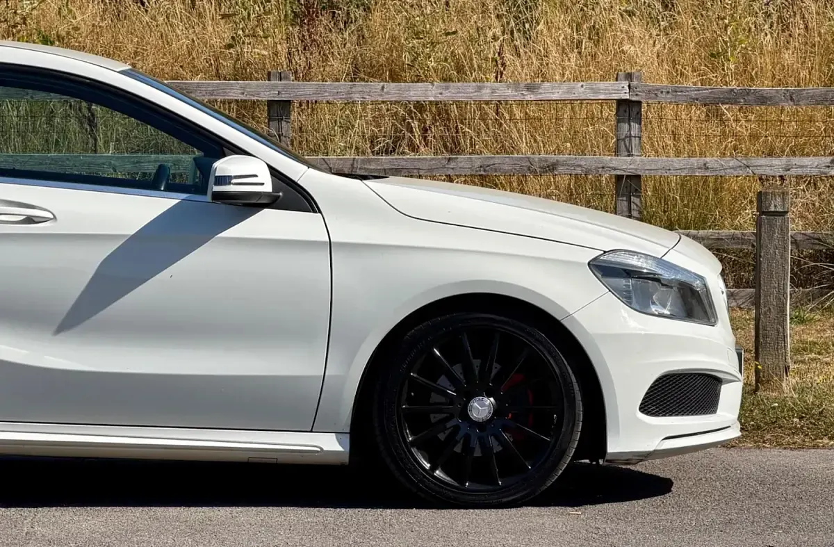 Used Mercedes A200 AMG 2014 White Hatchback