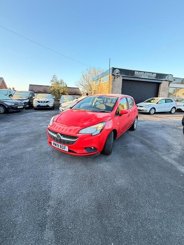 Begagnad Vauxhall Corsa 2019 Röd Halvkombi