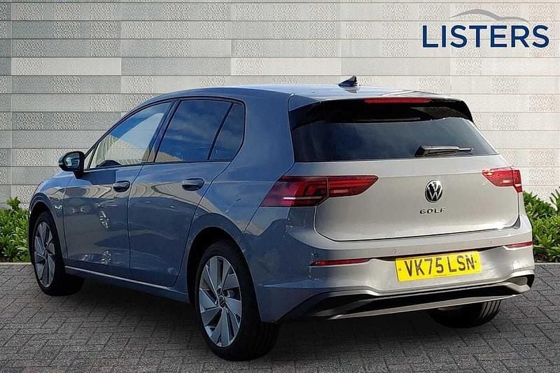 Second-hand VW Golf VIII Match 115 CP (84 kW) 2025 Gri Hatchback