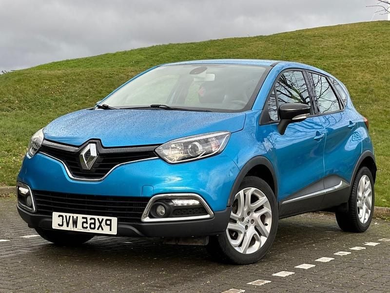 Blue Used 2015 Renault Captur Dynamique SUV | £6,490 (Super price) - Image 1/4