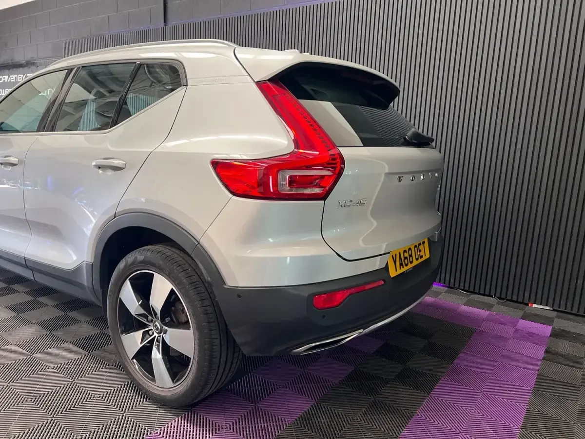Usado Volvo XC40 Inscription 2019 Plateado SUV