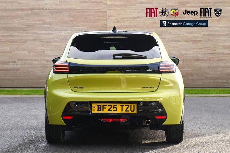 Used Peugeot 208 GT 99 HP (72 kW) 2025 Yellow Hatchback