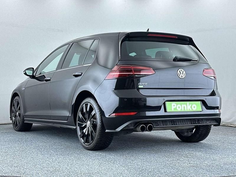 Begagnad VW Golf VII Advance 204 HK (150 kW) 2018 Svart Halvkombi