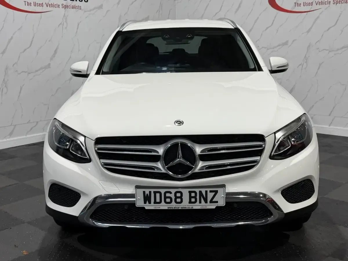 Used Mercedes GLC220 170 HP (125 kW) 2018 White SUV