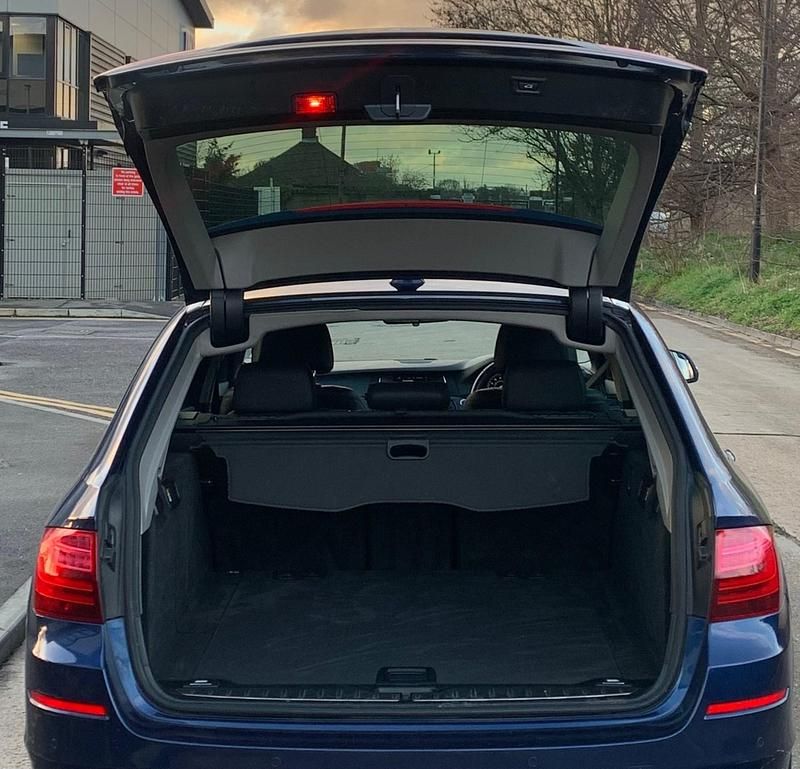 Begagnad BMW 520 2015 Blå Kombi