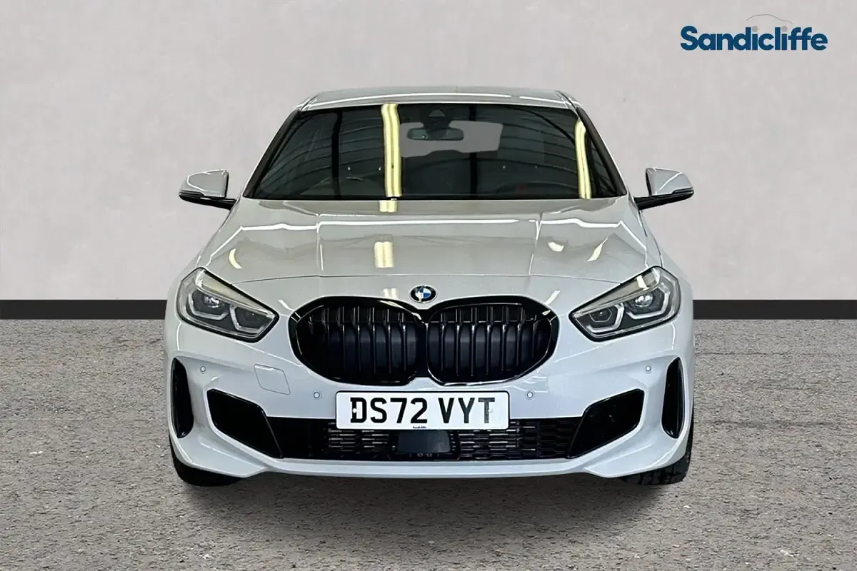 Usado BMW 128 Comfort Edition 265 CV (194 kW) 2024 Blanco Utilitario