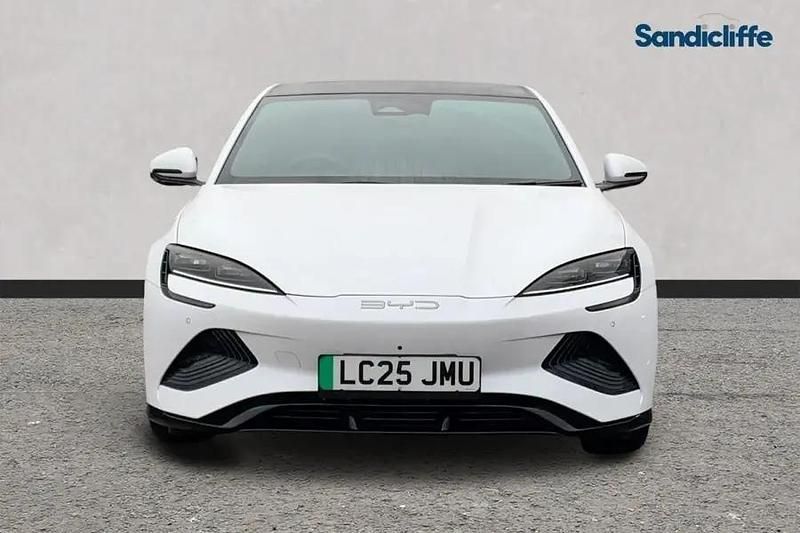 Used BYD Seal 389 kW (530 HP) 2025 White Sedan