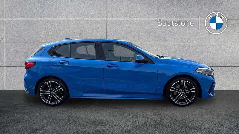 Used BMW 118 M Sport 134 HP (98 kW) 2021 Blue Hatchback