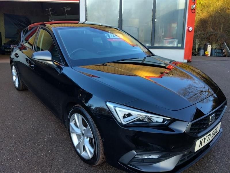 Used Seat Leon FR 110 HP (80 kW) 2021 Black Hatchback