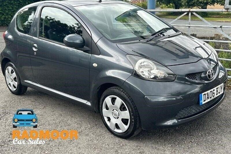 Red Used 2006 Toyota Aygo Plus Hatchback | £3,490 (Fair price) - Image 1/1