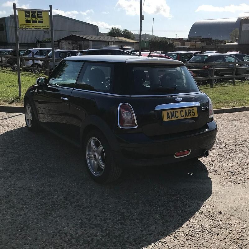 Used Mini Cooper Hatch 2009 Black Hatchback