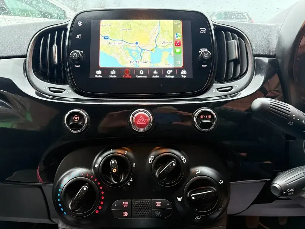 Used Fiat 500 Lounge 70 HP (51 kW) 2020 Black Hatchback