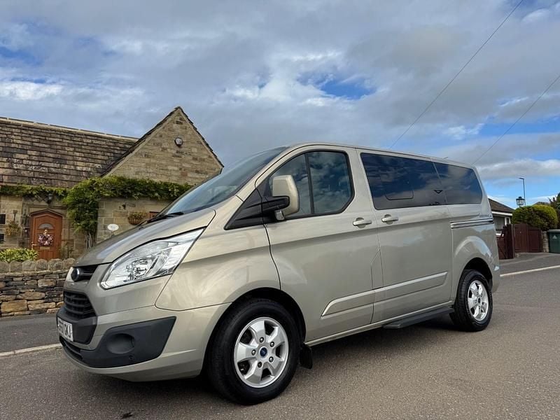 Used Ford Tourneo Custom Titanium 2017 Silver Van