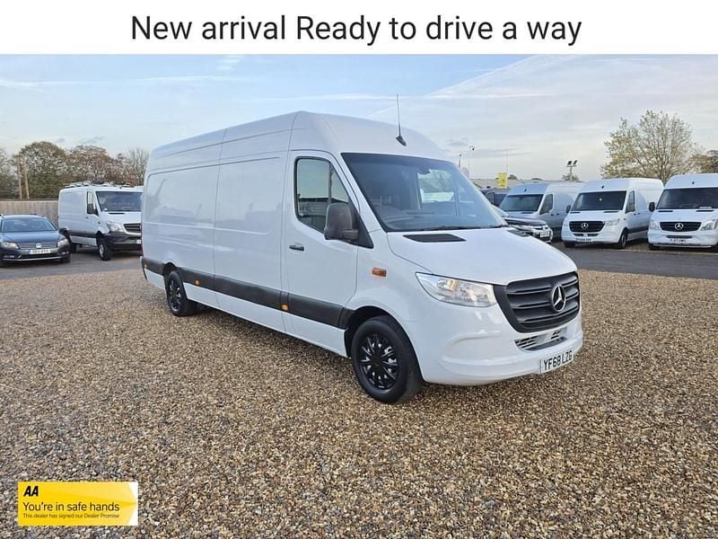 White Used 2018 Mercedes Sprinter Van | £11,995 (Fair price) - Image 1/4