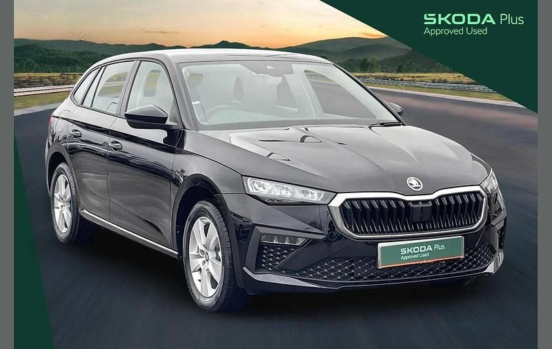 Black New 2025 Skoda Scala SE Hatchback | £20,740 (Fair price) - Image 1/3