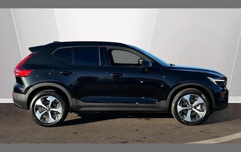 Used Volvo XC40 Plus 161 HP (118 kW) 2025 Black SUV