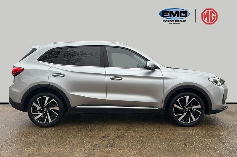 Used MG ZS Trophy 196 HP (144 kW) 2024 Silver Hatchback