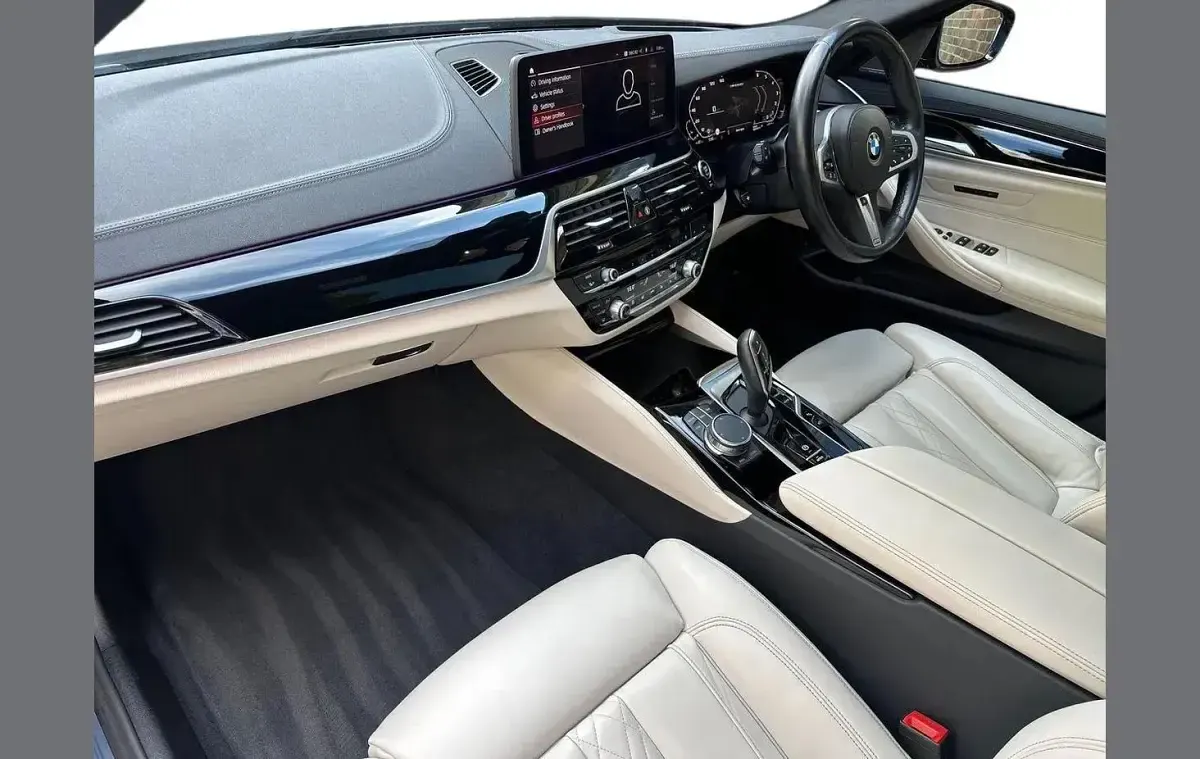 Used BMW M550 Comfort Edition 523 HP (384 kW) 2023 Black Sedan