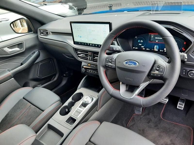 Used Ford Kuga ST-Line X 243 HP (178 kW) 2024 Desert island blue SUV