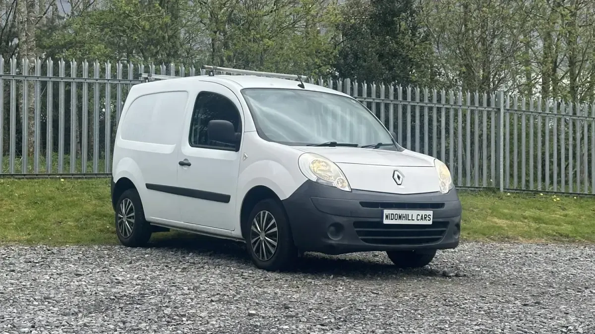 Usado Renault Kangoo 2011 Branco Monovolume