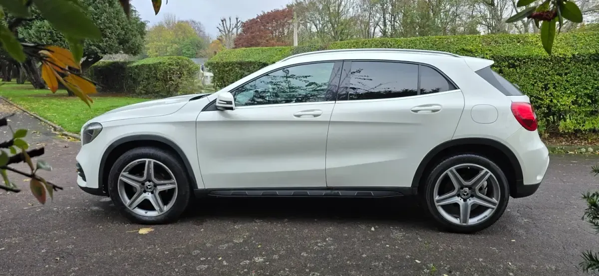 Begagnad Mercedes GLA200 AMG line 2017 Vit SUV