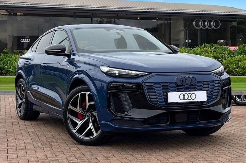 Blue New 2026 Audi Q6 Sportback e-tron Advanced SUV | £71,480 (Fair price) - Image 1/4