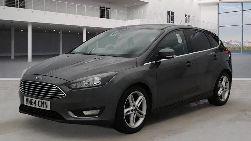 Used Ford Focus Titanium 115 HP (84 kW) 2014 Grey Hatchback