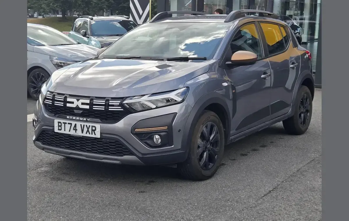 Used Dacia Sandero Extreme 90 HP (66 kW) 2024 Grey Hatchback