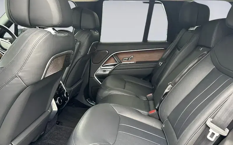 Used Land Rover Range Rover Autobiography 460 HP (338 kW) 2026 SUV