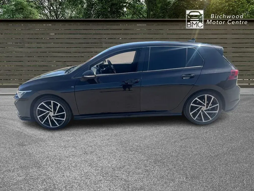 Used VW Golf VII R-line 150 HP (110 kW) 2020 Black Hatchback