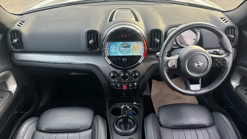 Usado Mini Cooper Countryman Exclusive 134 CV (98 kW) 2022 Gris SUV