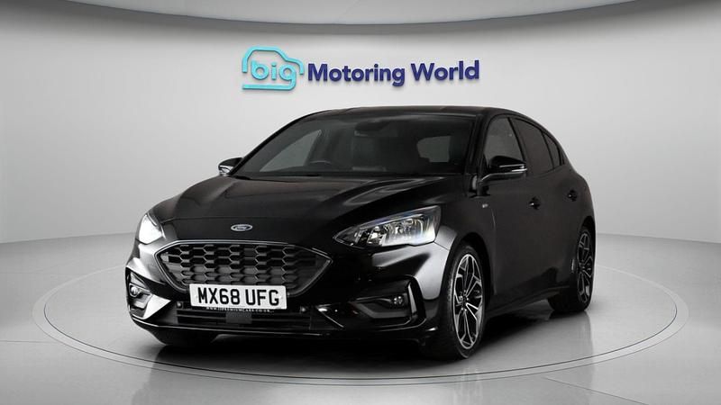 Used Ford Focus ST-Line X 125 HP (91 kW) 2018 Black Hatchback