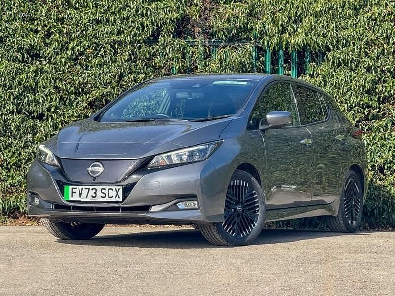 Used Nissan Leaf N-Connecta 110 kW (150 HP) 2023 Grey Hatchback