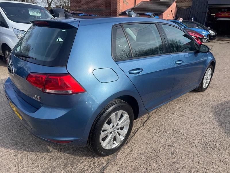Used VW Golf VII SE 105 HP (77 kW) 2013 Blue Hatchback