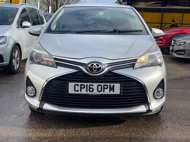 Used Toyota Yaris Multidrive S 2016 Silver Hatchback