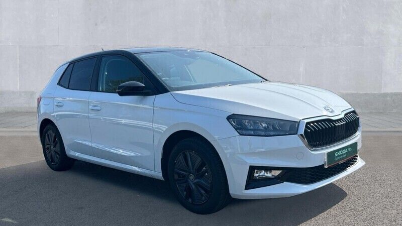 Moon white metallic black magic pearl effect Used 2025 Skoda Fabia Design Edition Hatchback | £19,890 - Image 1/4
