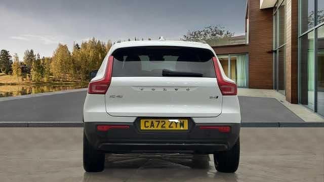 Usado Volvo XC40 Plus 197 CV (144 kW) 2023 SUV