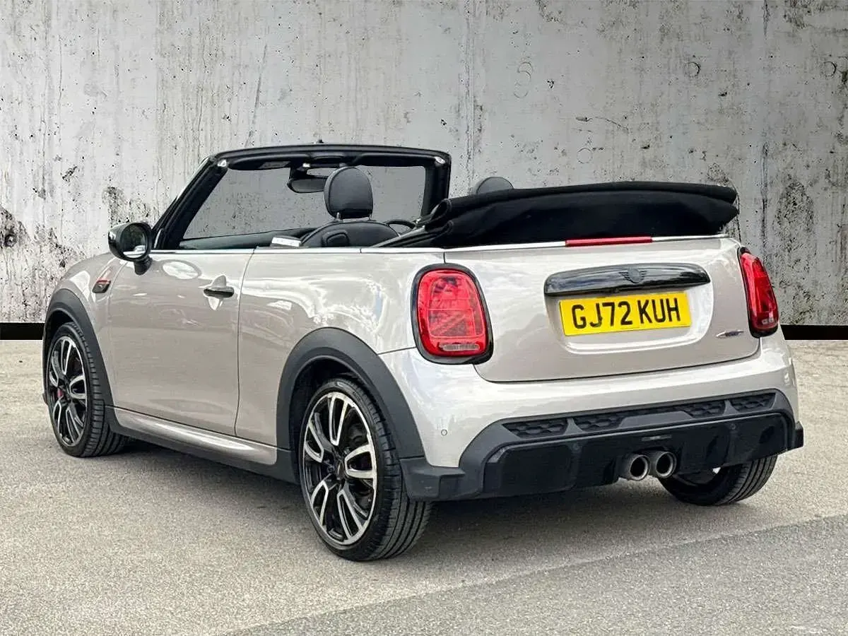 Usado Mini John Cooper Works Cabriolet 2022 Gris Descapotable