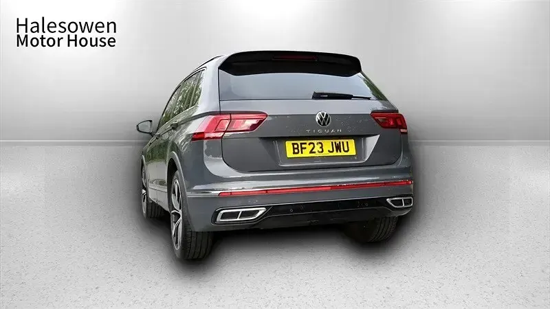 Used VW Tiguan R-line 150 HP (110 kW) 2023 Grey SUV