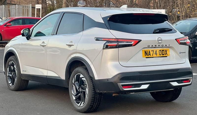 Used Nissan Qashqai N-Connecta 190 HP (139 kW) 2024 White SUV